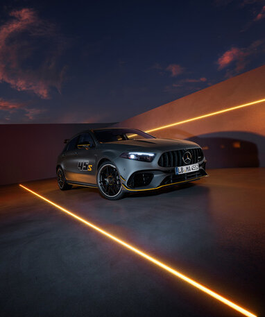Die Mercedes-AMG A 45 S 4MATIC+ „Final Edition“ von vorne. | © Mercedes-Benz