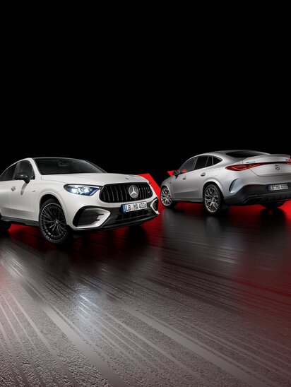 Zwei Mercedes-AMG GLC Coupé in dynamischer Präsentation. | © Mercedes-Benz AG